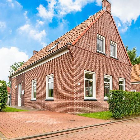 Cozy Detached House Near Breskens With Garden And Two Nice Terraces Стая снимка